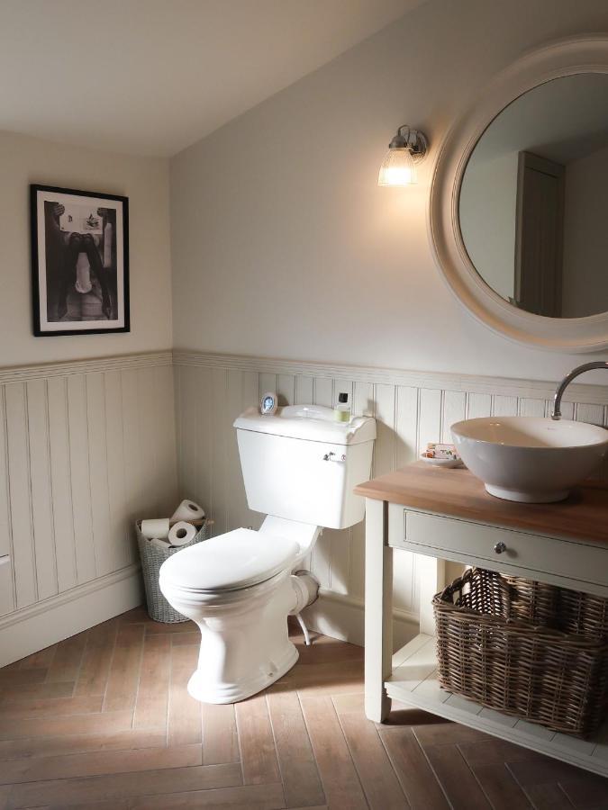 Luxury Living Outside The City Walls - Sleeps Six! チェスター エクステリア 写真