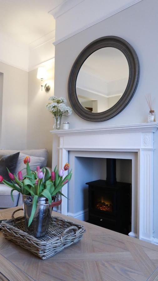 Luxury Living Outside The City Walls - Sleeps Six! チェスター エクステリア 写真